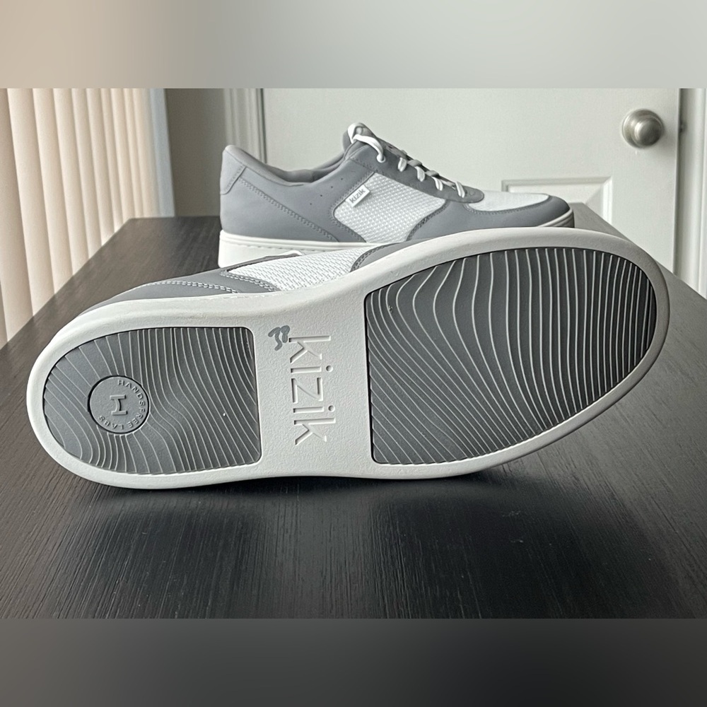 Kizik Men’s Gray and White Sneakers New size 11.5 men U.S. - Picture 10 of 16